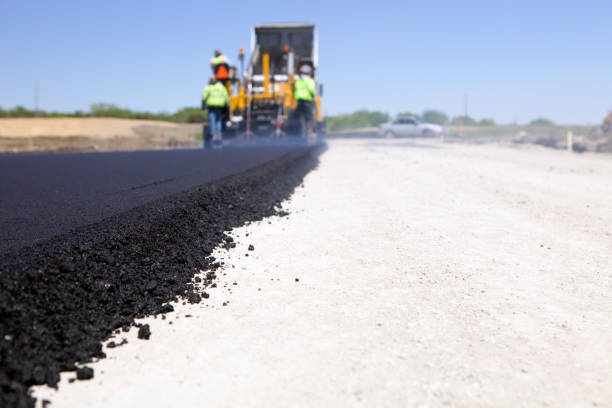 Best Driveway Paving Contractor  in Val Verde Park, TX